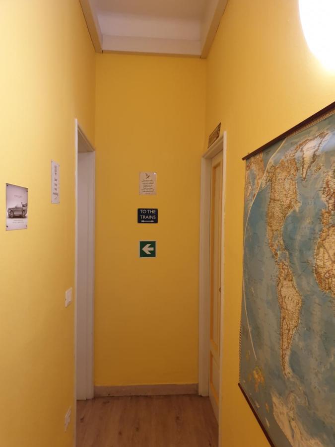 Pisa Train Station Hostel Exterior photo